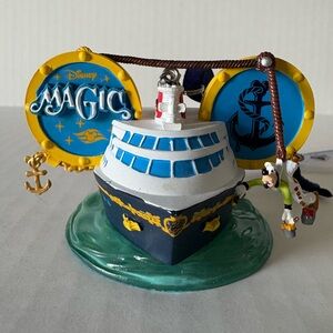 Disney Cruise DCL Magic Ship Ornament with Goofy New